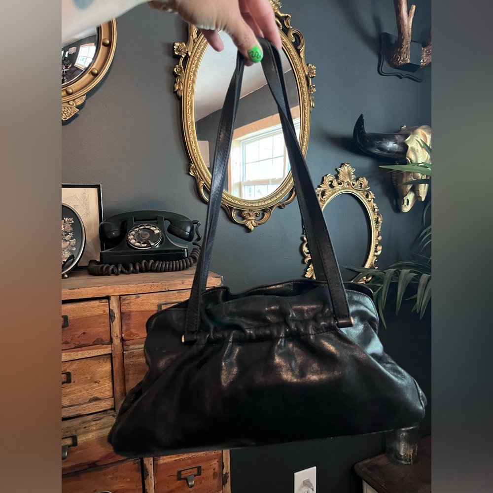 VINTAGE Etienne Aigner Genuine Leather Handbag. Discounted shipping!